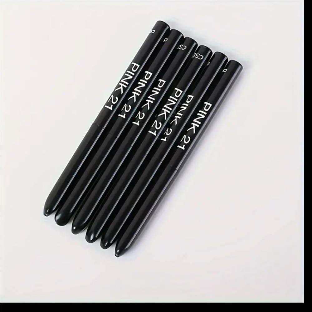 PINK 21 🪢 Black Eyeliner Pencil - Picture 2 of 4